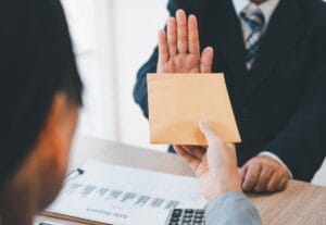 Appalto non genuino: inefficace il licenziamento da parte dell’appaltatore